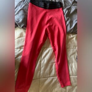 Pink yoga leggings.